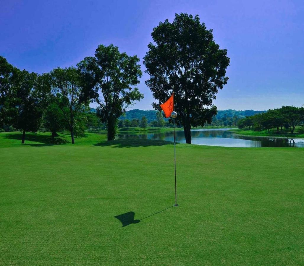 Happy City Golf & Resort Chiang Rai Exterior foto