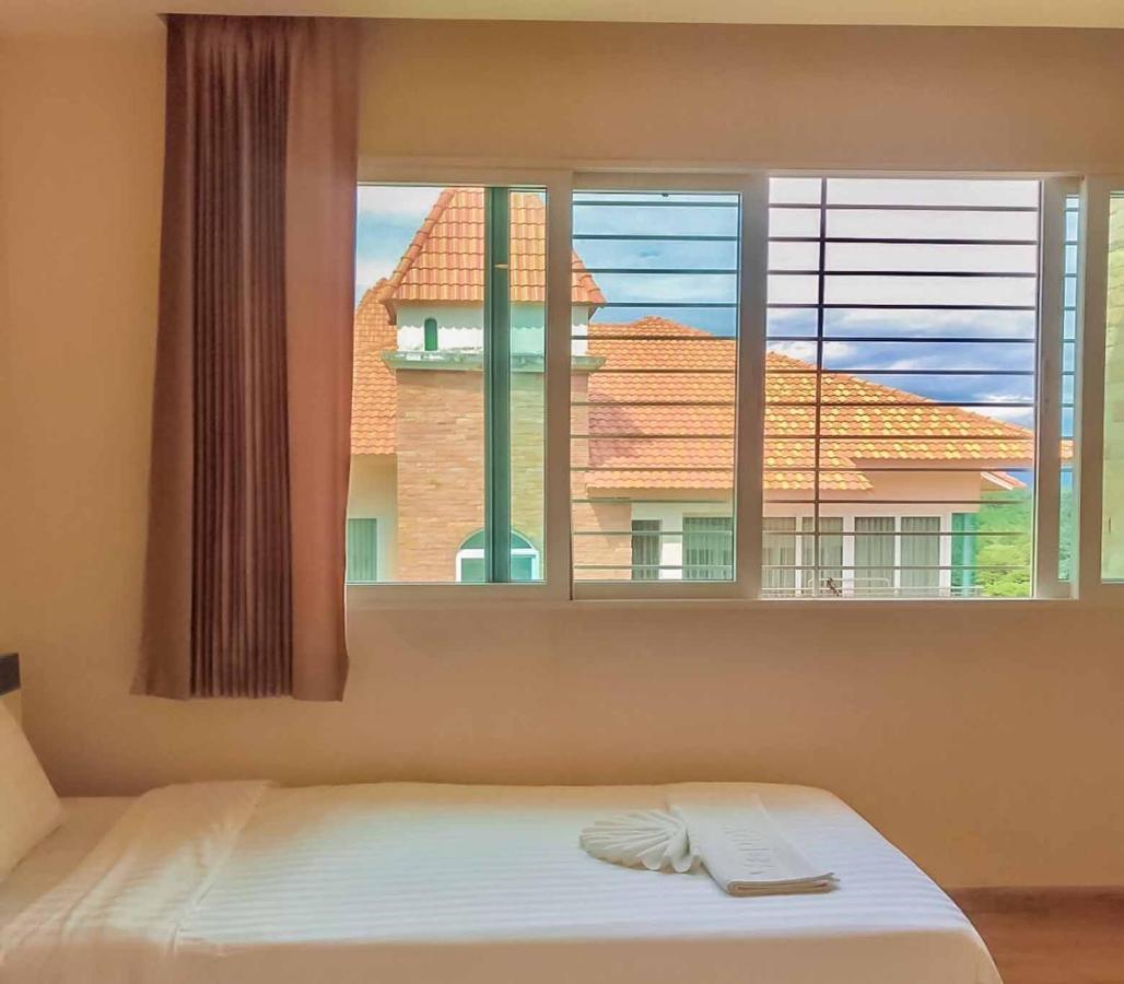 Happy City Golf & Resort Chiang Rai Exterior foto